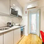 Guestready - Glorious Near Miradouro Da Graca Apartment