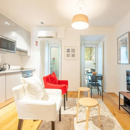 Guestready - Glorious Near Miradouro Da Graca Apartmán