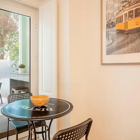 Guestready - Glorious Near Miradouro Da Graca Апартаменты